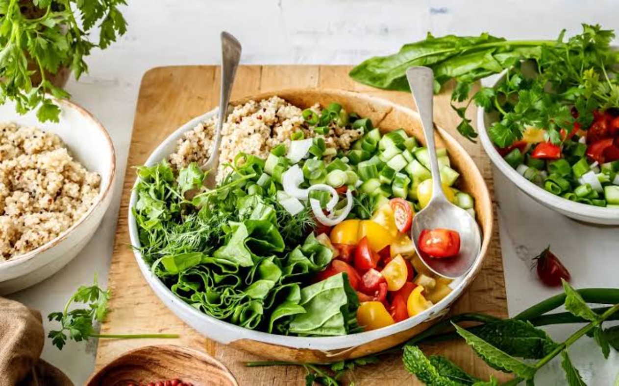 رژیم گیاهخواری؛ راهنمای کامل انتخاب غذاهای کامل و پروتئیندار