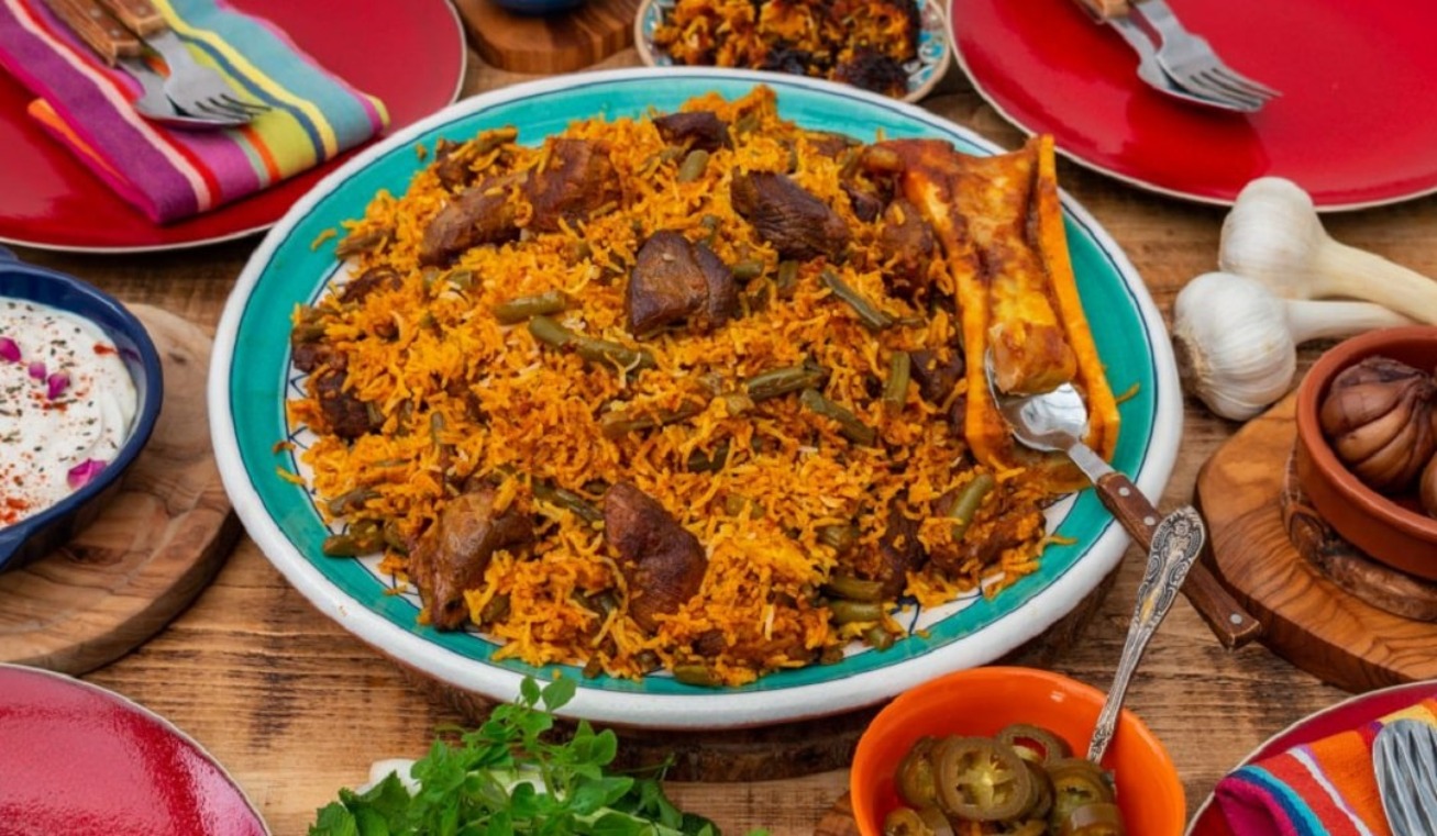 طرز تهیه لوبیا پلو مجلسی با گوشت چرخکرده؛ راز خوشمزگی و شفته نشدن