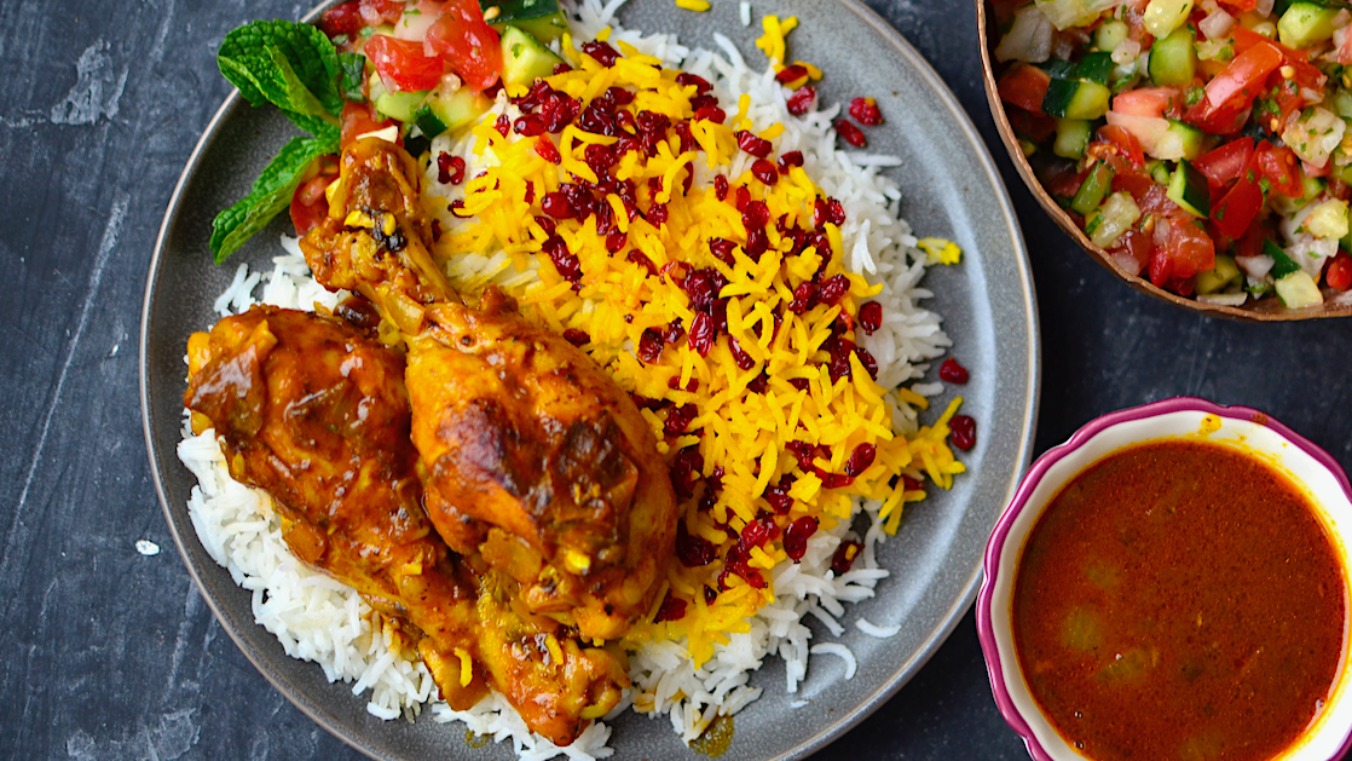 طرز تهیه زرشکپلو با مرغ رستورانی؛ فوتوفنهای طبخ مجلسی