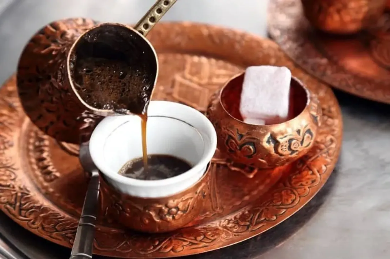 آموزش کامل طرز تهیه قهوه دمی با ابزار خانگی و ساده
