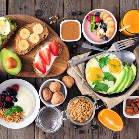 صبحانه رژیمی برای لاغری؛ ۱۰ انتخاب سیرکننده و کم‌کالری
